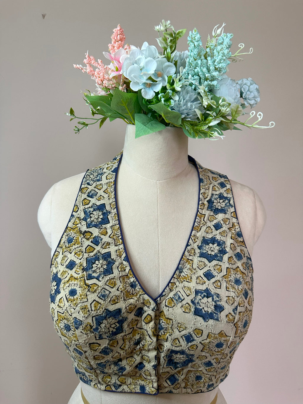 HAKOBA MUSE: AJRAKH PRINTED HAKOBA SLEEVELESS BLOUSE DESIGN