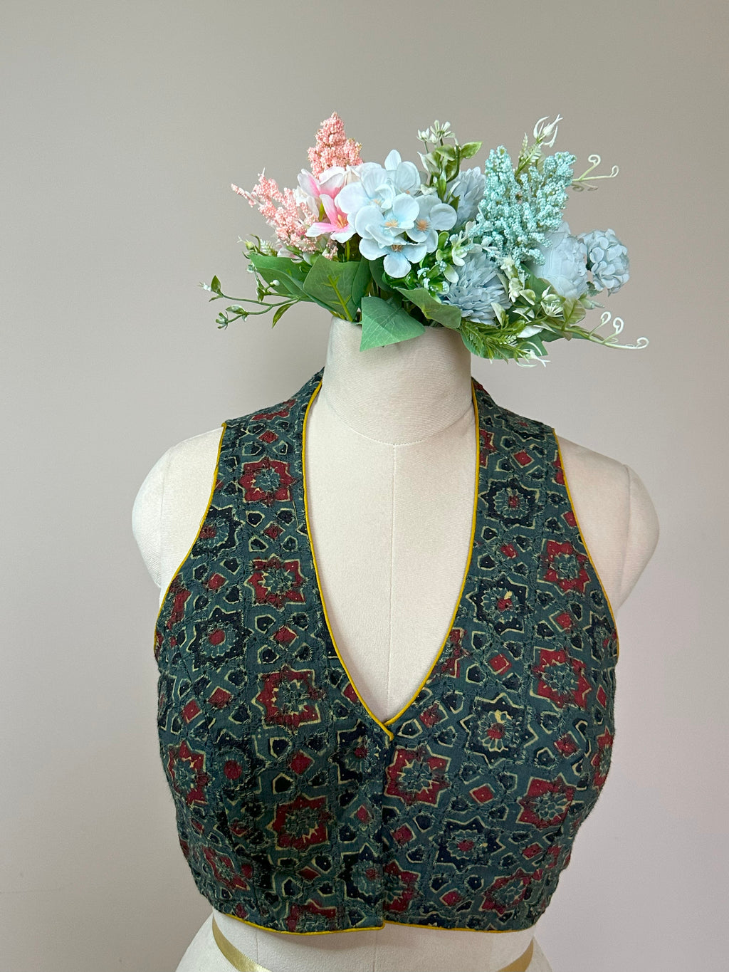 HAKOBA MUSE: AJRAKH PRINTED HAKOBA SLEEVELESS BLOUSE DESIGN