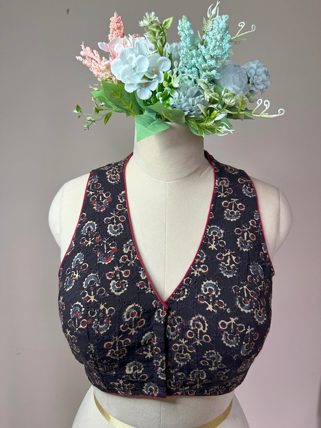 HAKOBA MUSE: AJRAKH PRINTED HAKOBA SLEEVELESS BLOUSE DESIGN