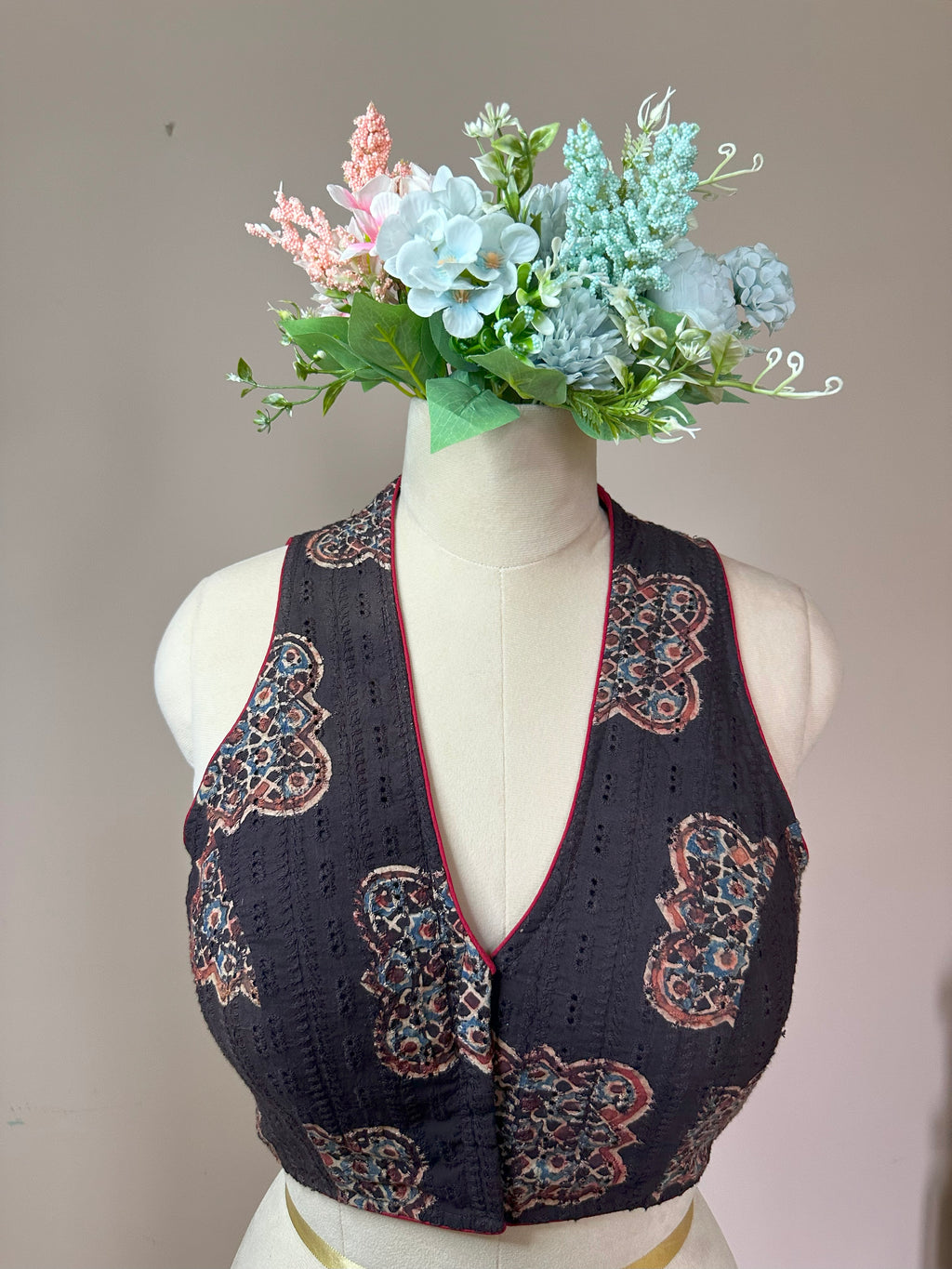 HAKOBA MUSE: AJRAKH PRINTED HAKOBA SLEEVELESS BLOUSE DESIGN