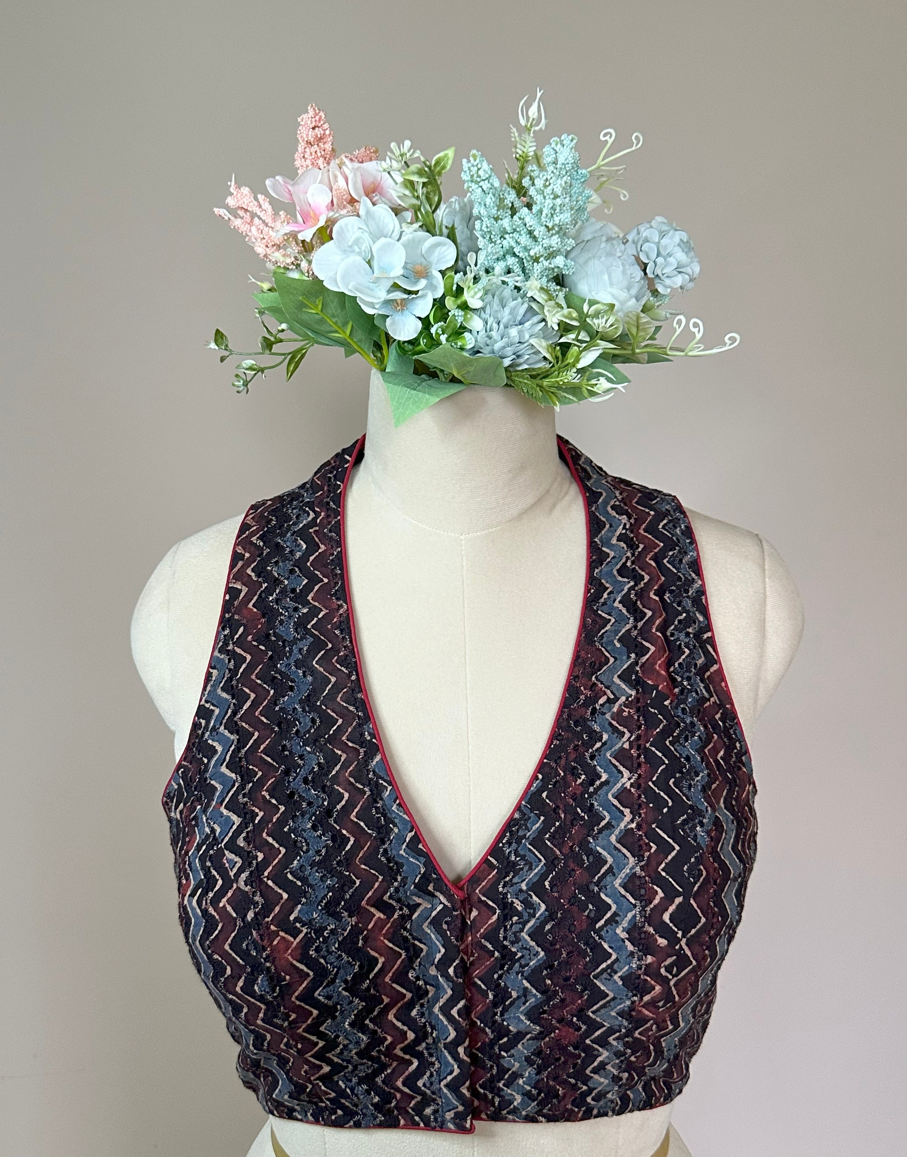 HAKOBA MUSE: AJRAKH PRINTED HAKOBA SLEEVELESS BLOUSE DESIGN