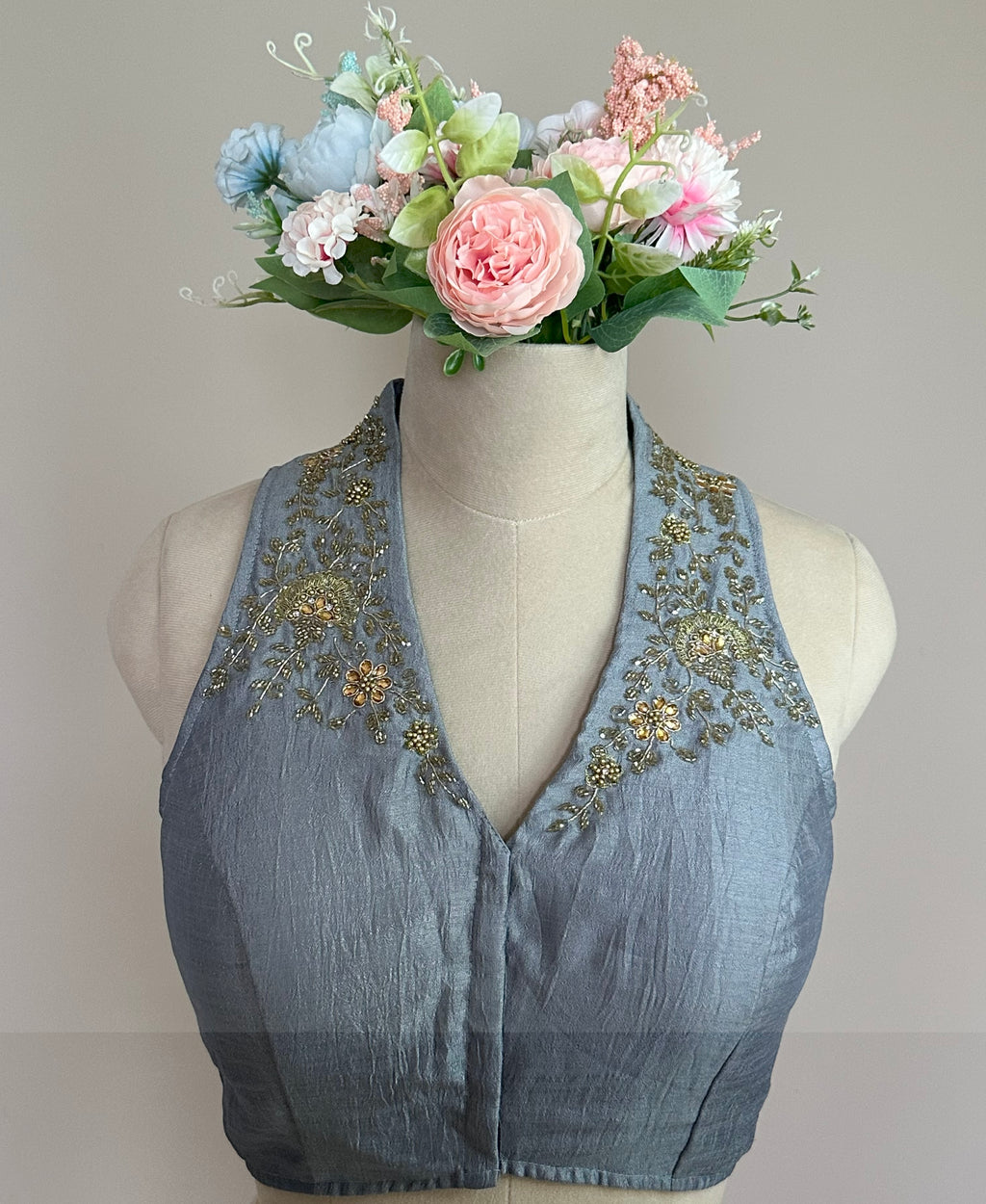 ZAREEN: VICHITHRA SILK, AARI WORKED COLLAR SLEEVELESS BLOUSE